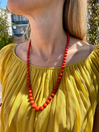 Collier Collier en corail méditerranéen naturel avec fermoir en or 18k 58 Facettes