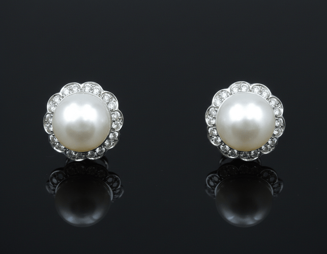 Boucles d'oreilles Boucles d'oreilles en platine 950 avec perles et diamants 58 Facettes
