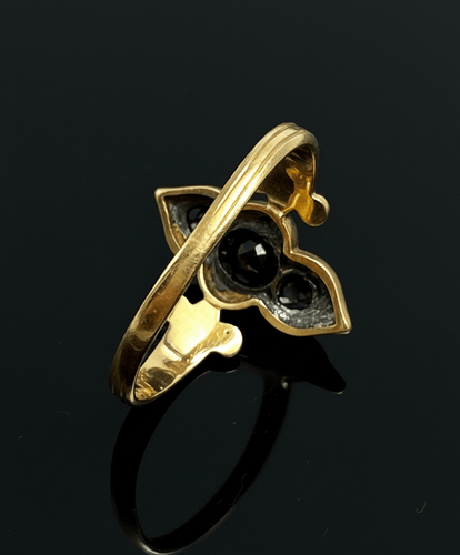 Bague Bague victorienne - Diamants taille rose et émail noir en or jaune 14 carats 58 Facettes