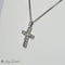 Pendentif Pendentif croix ancien en or blanc 14 carats et diamants 58 Facettes 2367