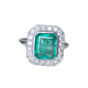 Ring 52 Colombian Emerald and Diamond Ring 58 Facettes