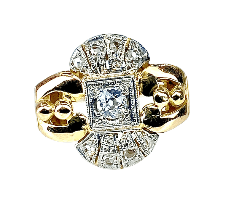 Bague 56 Bague or jaune diamants, vers 1930 58 Facettes AB449