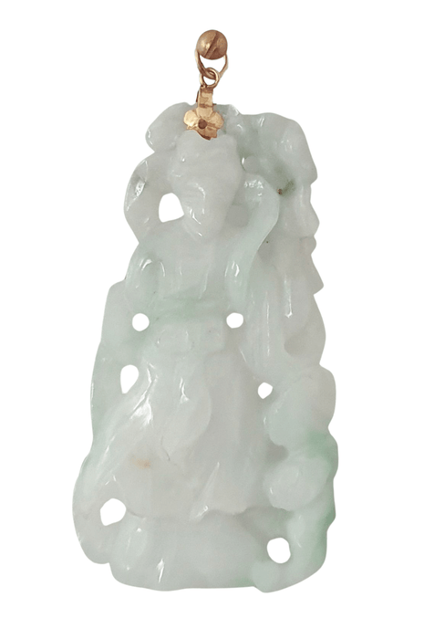 Pendentif Pendentif en jade néphrite sculpté 58 Facettes R 1645  Moe