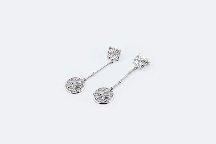 Boucles d'oreilles Oro Bianco Boucles d’oreilles pendantes en or blanc 18 kt avec diamants 58 Facettes ORC218