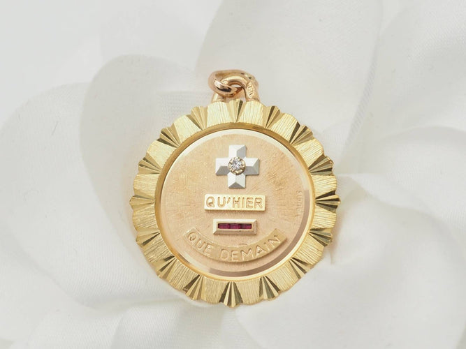 Pendentif Augis - Pendentif en or jaune 18 ct avec rubis et diamant 58 Facettes 33187