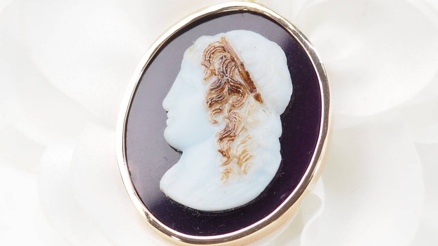 Pendentif Pendentif camée sur agate bleue en or jaune 14 ct 58 Facettes 32798