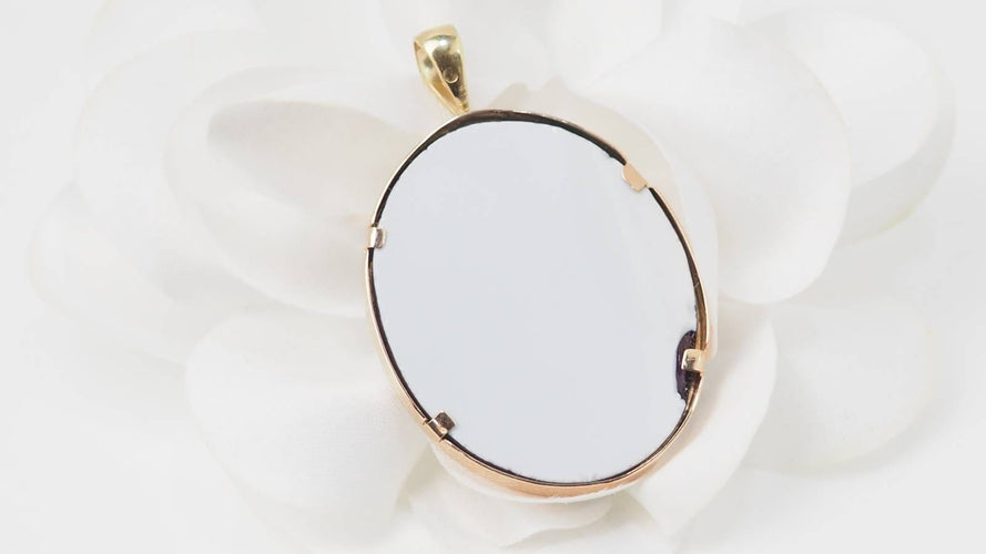 Pendentif Pendentif camée sur agate bleue en or jaune 14 ct 58 Facettes 32798