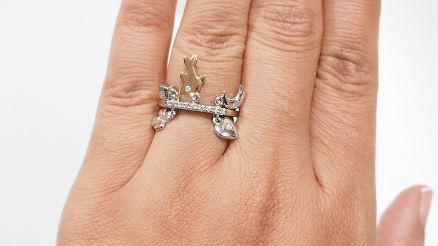 Bague 54 Bague breloques en or blanc et jaune 18 kt et diamants 58 Facettes 21505