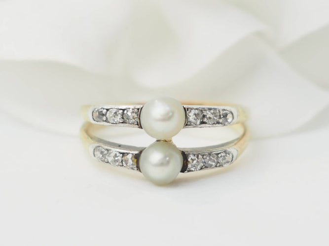 Bague 56 Bague ancienne en or jaune 18 kt, perles de culture et diamants 58 Facettes 33416