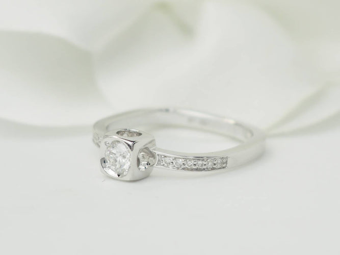 Bague 48 Dinh Van Cube - Bague en or blanc 18 kt et diamants 58 Facettes 33422