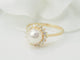 Bague 52.5 Bague marguerite en or jaune 18 ct, perle Akoya et diamants 58 Facettes 33428