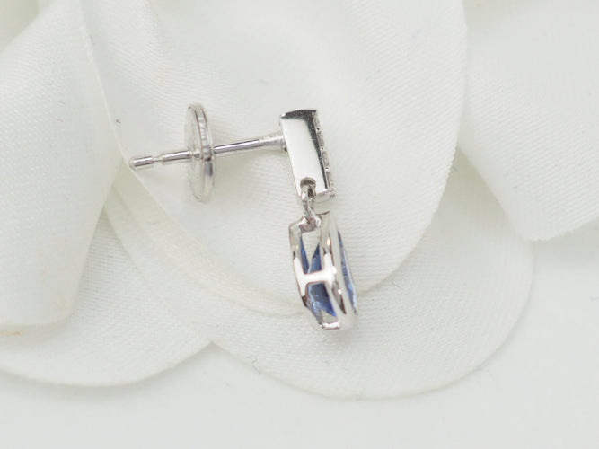 Boucles d'oreilles Boucles d’oreilles pendantes en or blanc 18 kt, saphirs et diamants 58 Facettes 6078