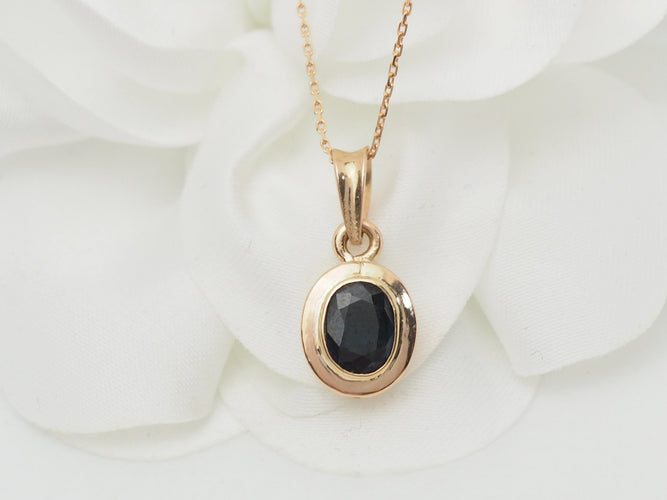 Collier Collier pendentif en or jaune 18 ct et saphir 58 Facettes 33201