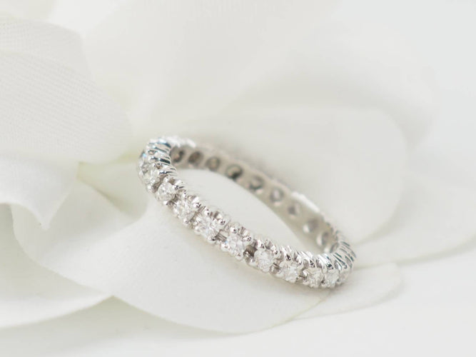 Bague 53 Alliance américaine en or blanc 18 kt et diamants 0,75 ct 58 Facettes 33427