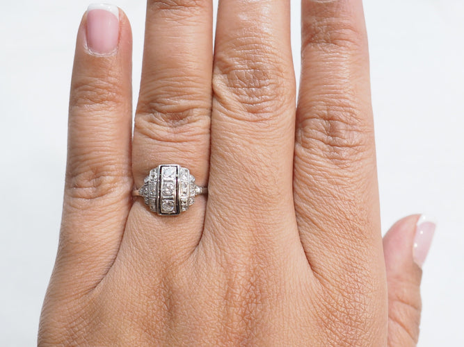 Bague 51 Bague Art déco en or blanc 18 ct, platine et diamants 58 Facettes 33255