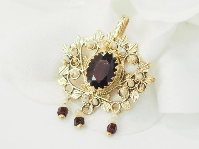 Pendentif Pendentif en or jaune 18 kt au grenat et perles fines 58 Facettes 29387