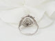 Bague 50 Bague marguerite en or blanc 18 kt et diamants 58 Facettes 33515