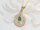 Collier Collier pendentif en or jaune 18 kt, émeraude et diamants 58 Facettes 33327