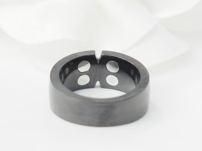 Bague 54 Bague motif Liens en or blanc 18 kt, céramique et diamants 58 Facettes 33518