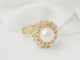 Bague 53.5 Bague vintage en or jaune 18 ct, perle de culture et diamants 58 Facettes 33538