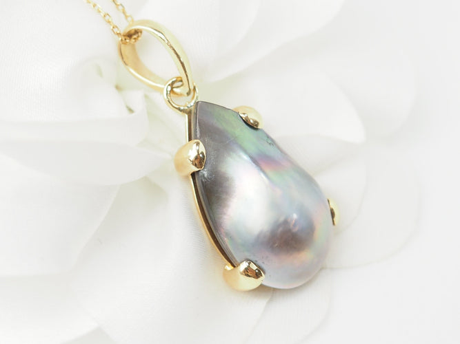 Pendentif Pendentif perle Mabé de Tahiti taille poire en or jaune 18 ct 58 Facettes 33335