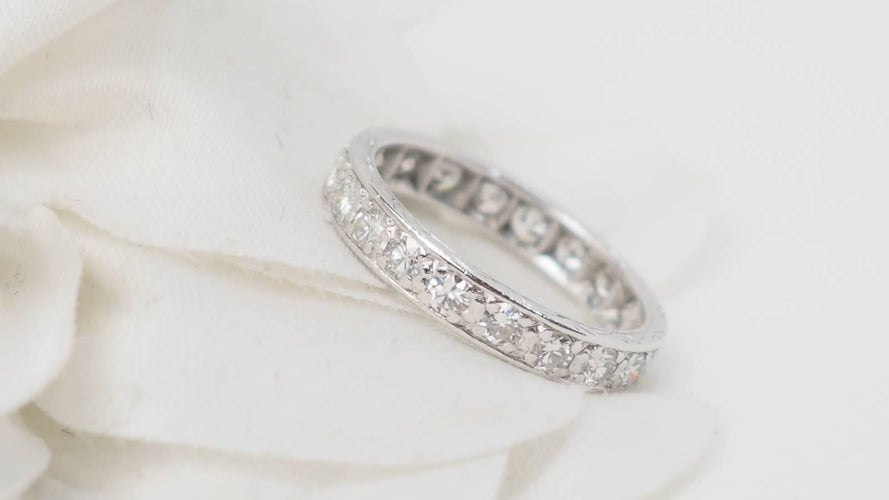Bague 49.5 Alliance américaine tour complet en or blanc 18 ct et diamants 0,90 ct 58 Facettes 30727