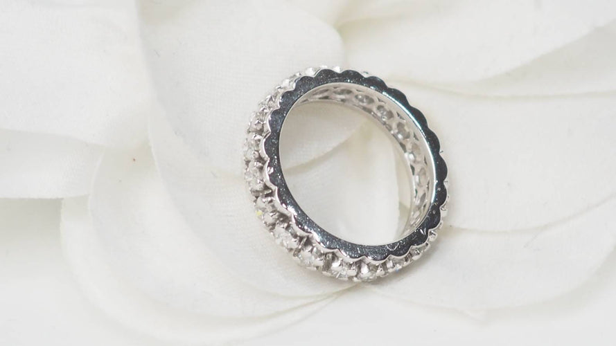 Bague 49 Alliance américaine vintage en or blanc 18 kt et diamants 58 Facettes 29567