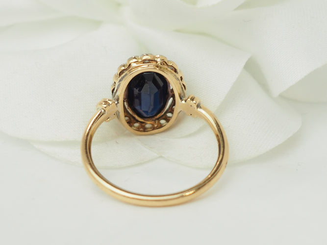 Bague 54.5 Bague Pompadour en or jaune 18 ct, saphir de Verneuil et diamants 58 Facettes 33562