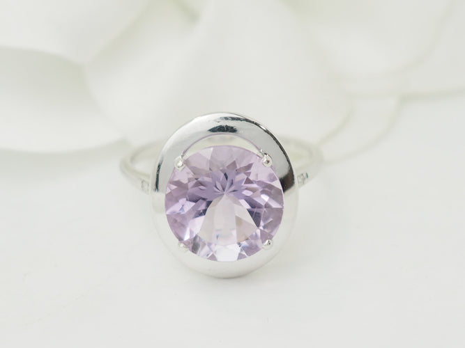 Bague 56 Mauboussin Vraiment jolie mon amour - Bague en or blanc, améthyste et diamants 58 Facettes 33602