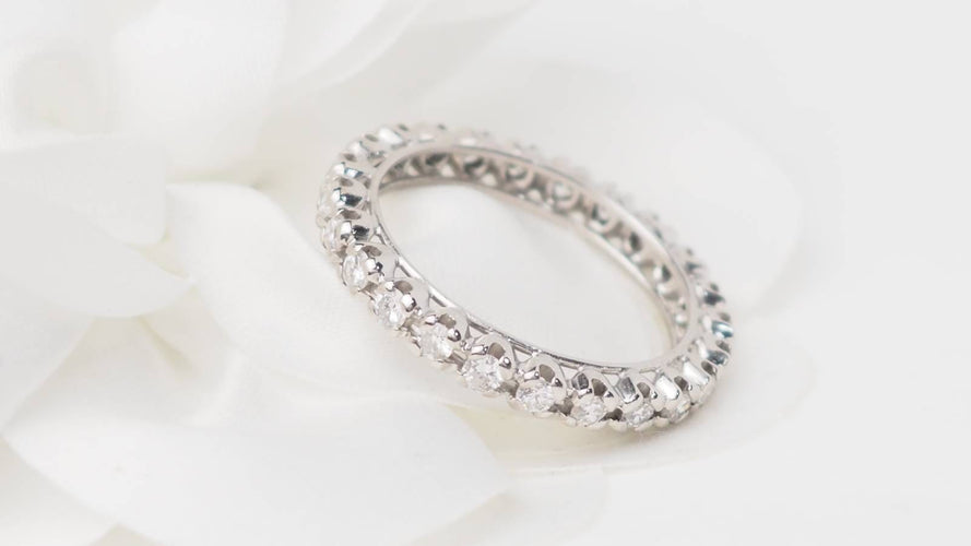 Bague 60 Alliance américaine en or blanc 18 kt et diamants 1,20 ct 58 Facettes 33032