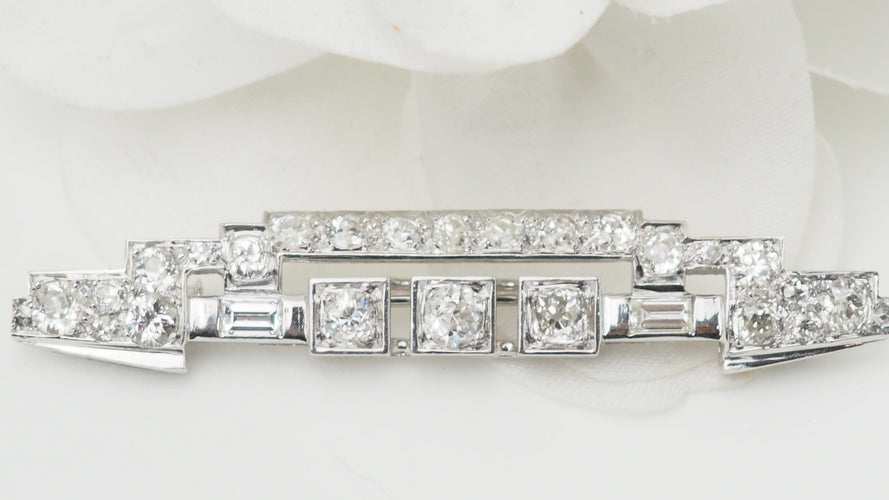 Broche Broche ancienne Art déco en platine et diamants 58 Facettes 32714