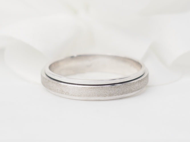 Bague 65 Piaget Possession - Bague en or blanc 18 kt 58 Facettes 29134