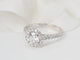 Bague 53 Bague solitaire en or blanc 18 kt et diamants 0,82 ct 58 Facettes 31189/30918