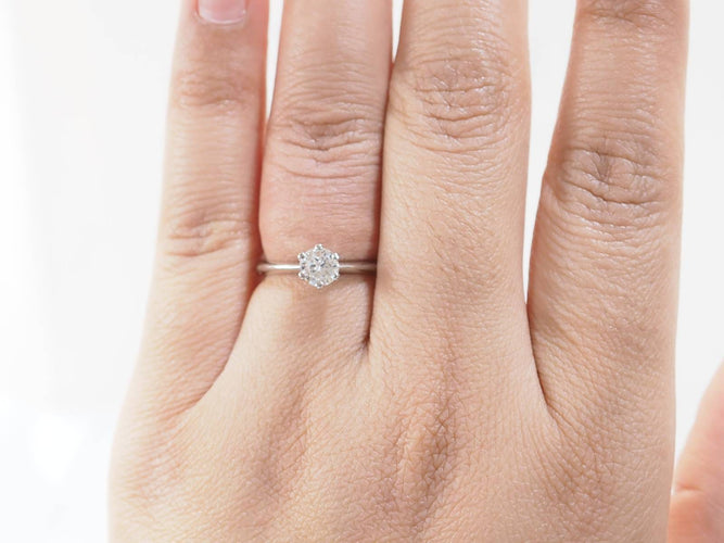 Bague 52.5 Bague solitaire en or blanc 18 kt et diamant 0,58 ct 58 Facettes 28293/31331