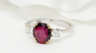 Bague 54 Bague en or bicolore 18 ct avec rubis naturel et diamants 58 Facettes 32734