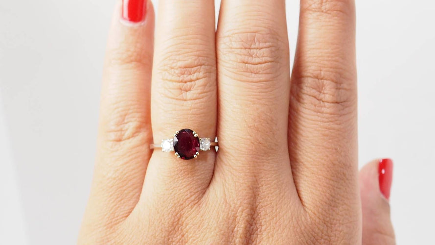 Bague 54 Bague en or bicolore 18 ct avec rubis naturel et diamants 58 Facettes 32734