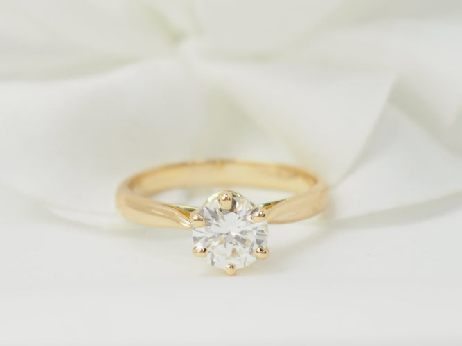 Bague 52.5 Bague solitaire en or jaune 18 ct avec diamant 0,97 ct 58 Facettes 33118
