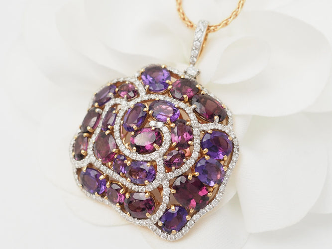 Collier Collier pendentif fleur en or rose 18 kt avec diamants 58 Facettes 33361