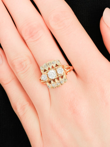 Bague 55 Bague ancienne en or jaune 18 carats et diamants 58 Facettes BO/150023