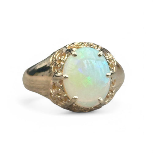 Bague 51 Bague ancienne ajourée en or 18 carats sertie d’une opale cabochon 58 Facettes 321