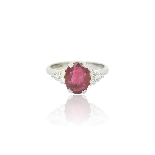 Bague 54 Bague vintage en or blanc 18 carats et rubis chauffé, diamants 58 Facettes