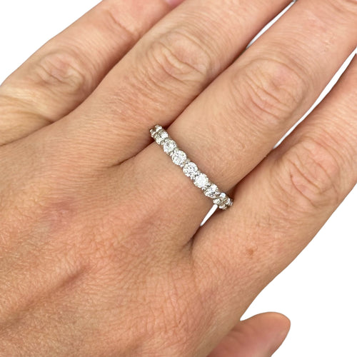 Bague 61 Demi-alliance en or 18 carats avec 11 diamants 58 Facettes 360