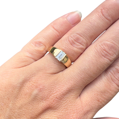 Bague 56 Solitaire - Bague en or jaune 18 carats et diamant taille rectangle 58 Facettes 373