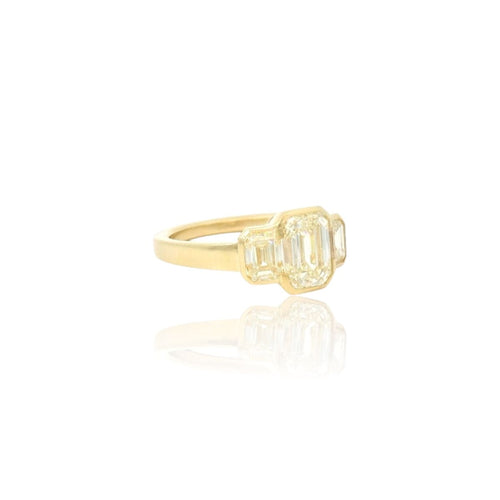 Bague 52.5 Bague trilogy en or jaune 18k et diamants taille émeraude 58 Facettes