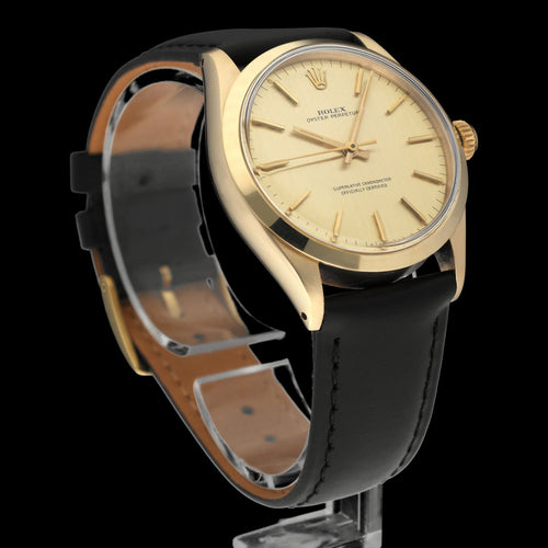 Montre Rolex Oyster Perpetual 34 réf. 1002 - Montre en or jaune, cadran brossé or 58 Facettes ROL/OOP/187