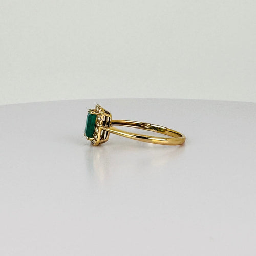 Bague Bague vintage en or jaune 18k avec émeraude et diamants 58 Facettes 2601010