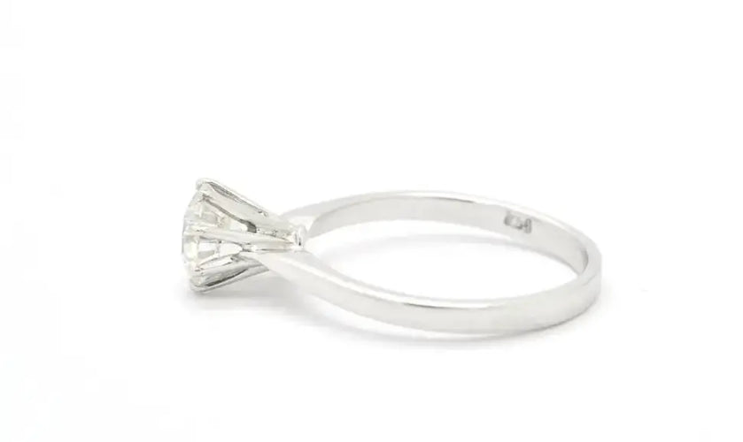 Bague 51 Bague solitaire - Diamant 0,74 ct en or blanc 18 ct 58 Facettes 10104