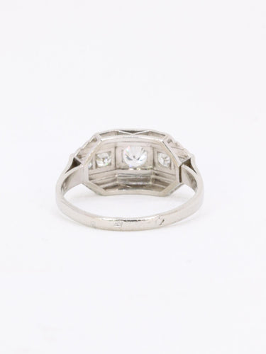 Bague 53 Bague Art déco à gradins en platine et diamants 58 Facettes 1125