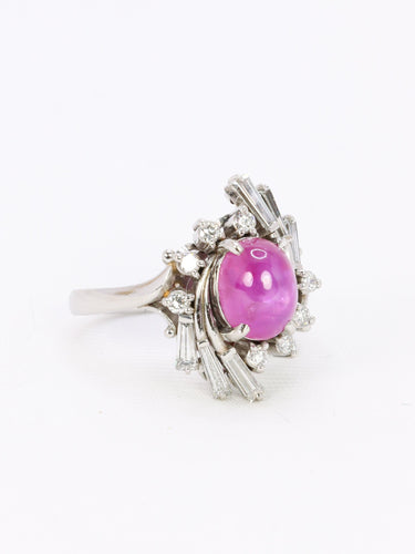 Bague 49.5 Bague marguerite en platine, rubis étoilé et diamants 58 Facettes 1131.2