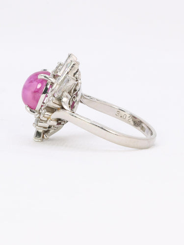 Bague 49.5 Bague marguerite en platine, rubis étoilé et diamants 58 Facettes 1131.2